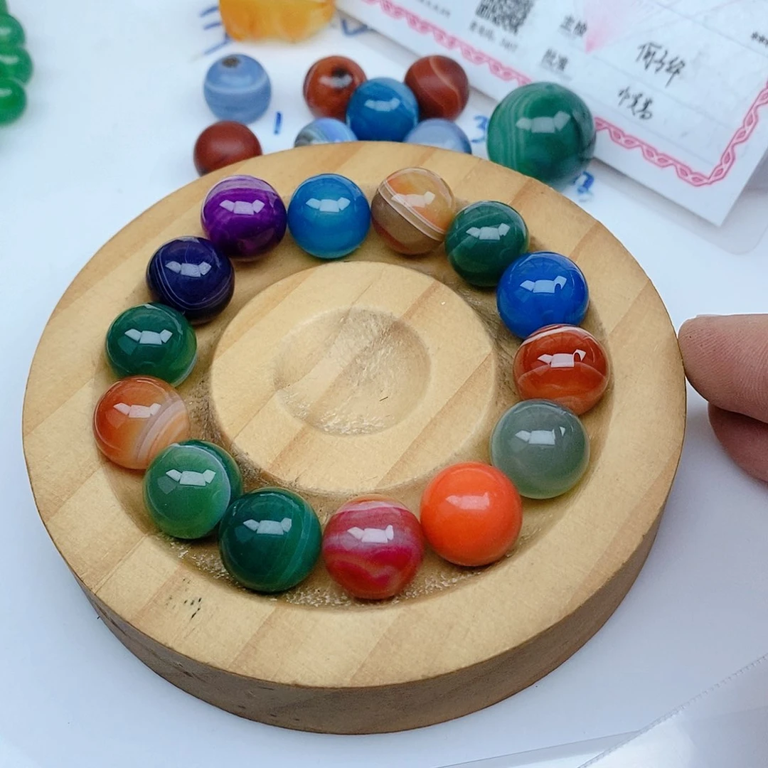 合金颈饰玛瑙/玉髓逯*人
