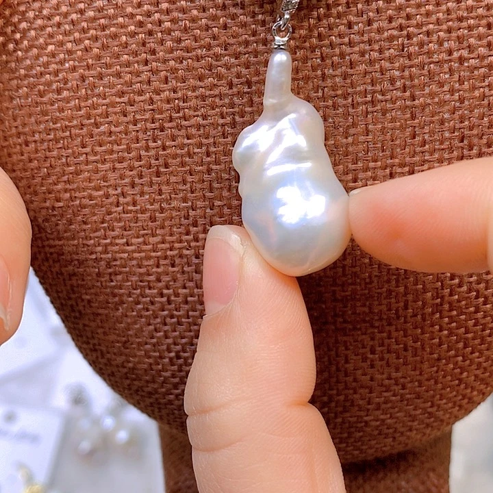 淡水珍珠颈饰合金