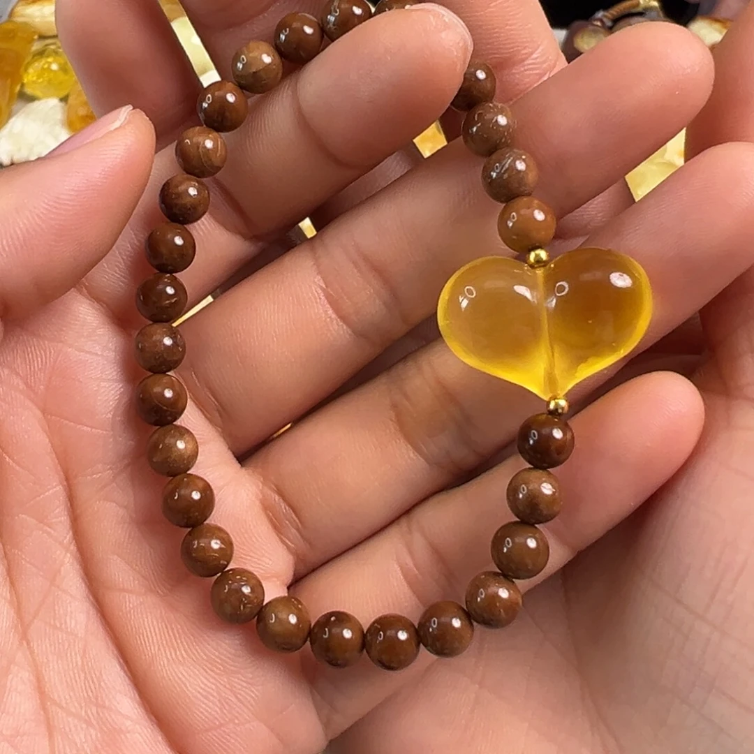 琥珀未镶嵌裸石琥珀