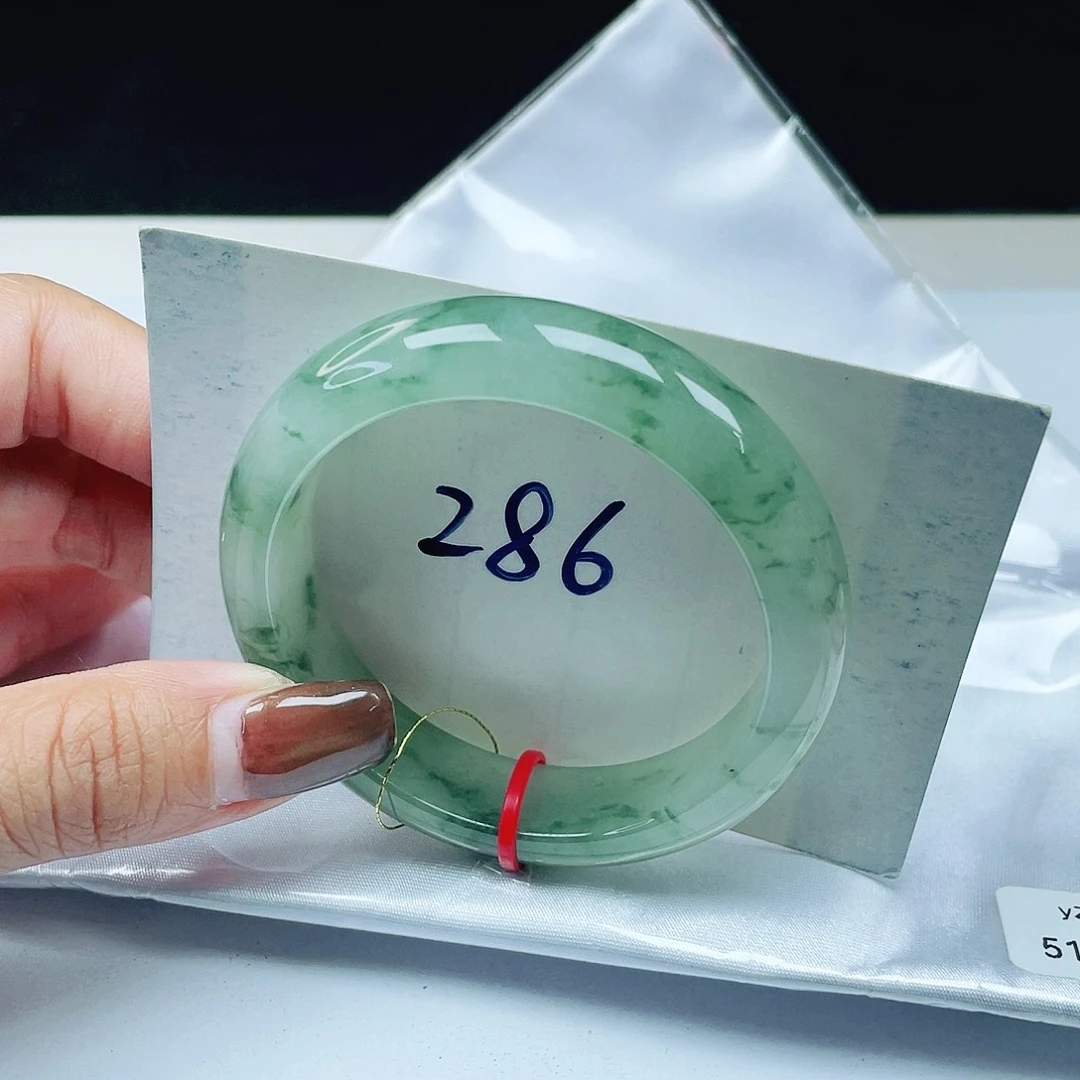 翡翠未镶嵌手镯 正圈51