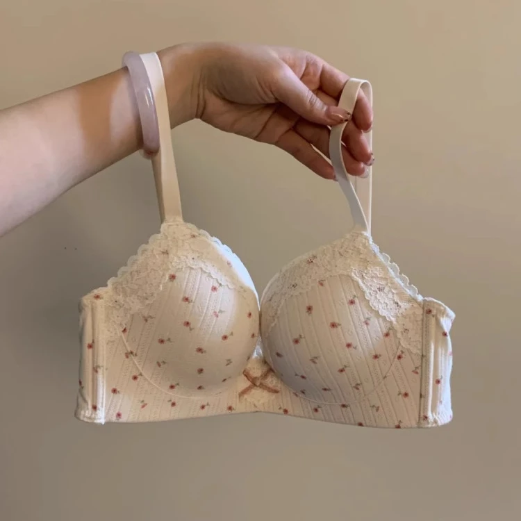甜美蕾丝边碎花内衣女小胸聚拢显大无钢圈收副乳防下垂文胸罩薄款