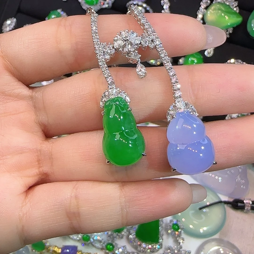 翡翠18K金镶嵌戒指