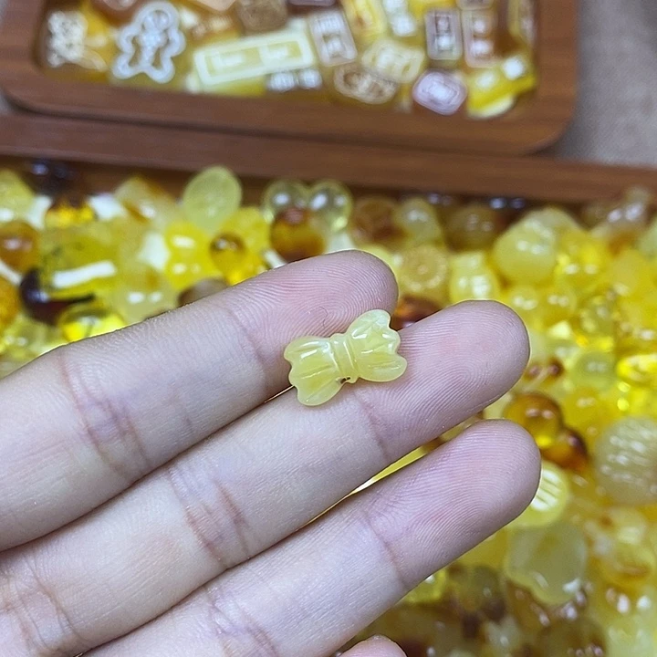 吊坠橄榄核蝴蝶结60