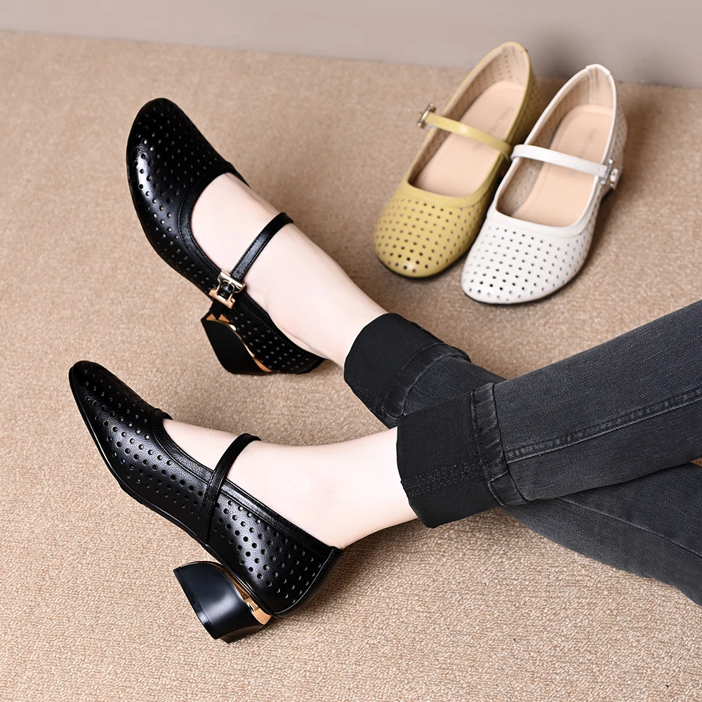 头层牛皮包头凉鞋女夏季2025新款粗跟低跟软底妈妈款皮凉鞋配裙子