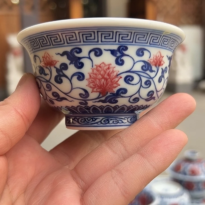瓷片青花釉里红压手杯活动款