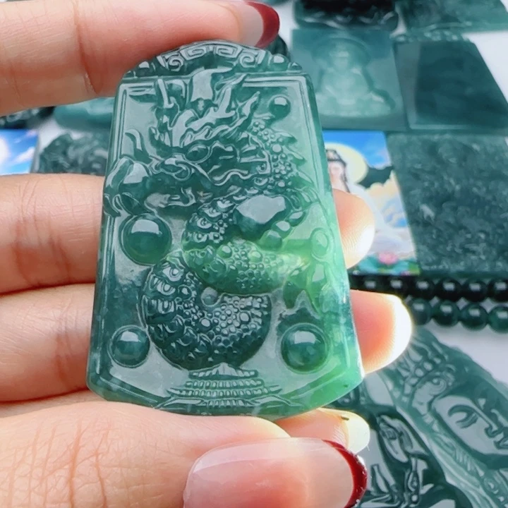 翡翠未镶嵌颈饰多样性发货天然A货翡翠