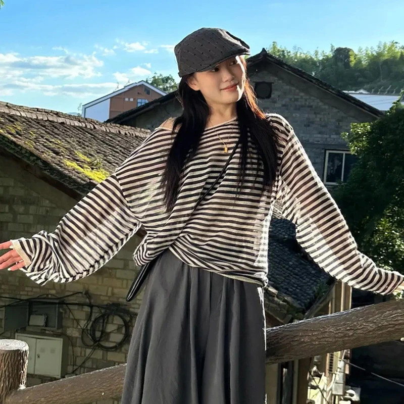 撞色条纹慵懒风斜肩长袖T恤早秋简约时尚高腰宽松设计感随性上衣