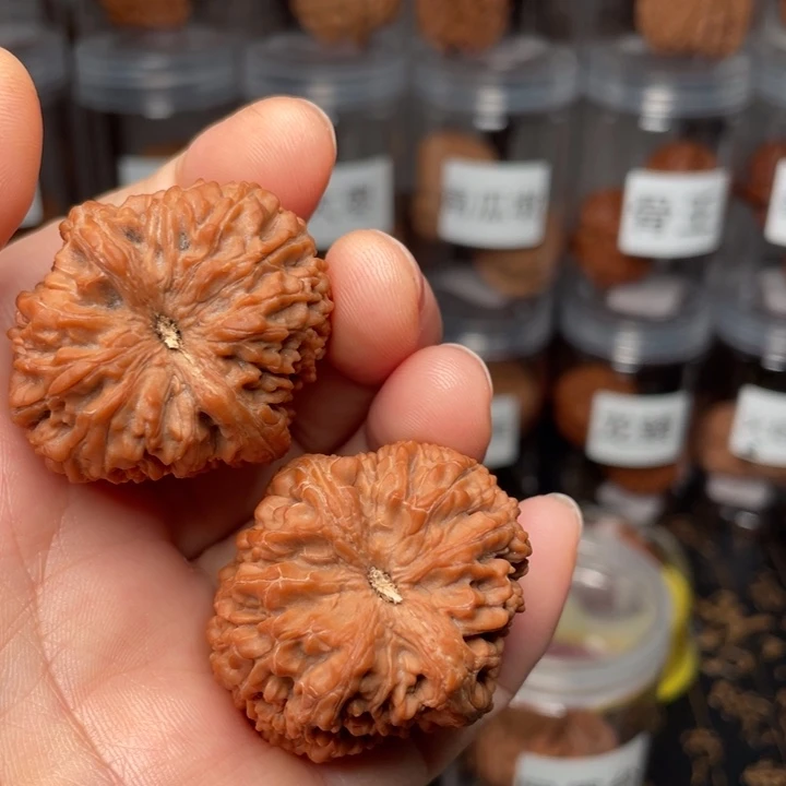 吊坠文玩核桃马****肉大蒜