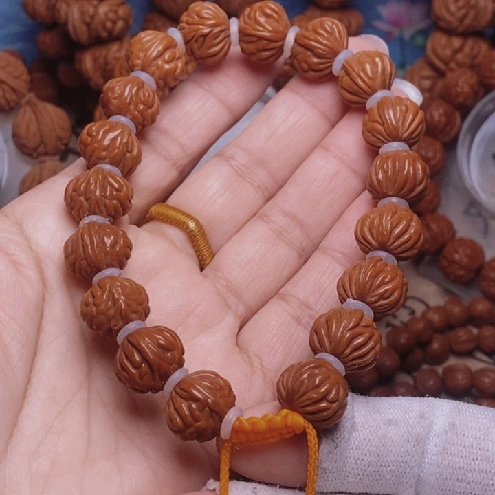 文玩核桃手串龙纹桃核