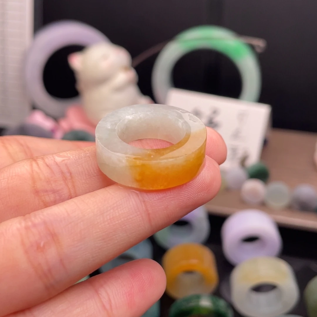 定制翡翠未镶嵌  鸡油黄