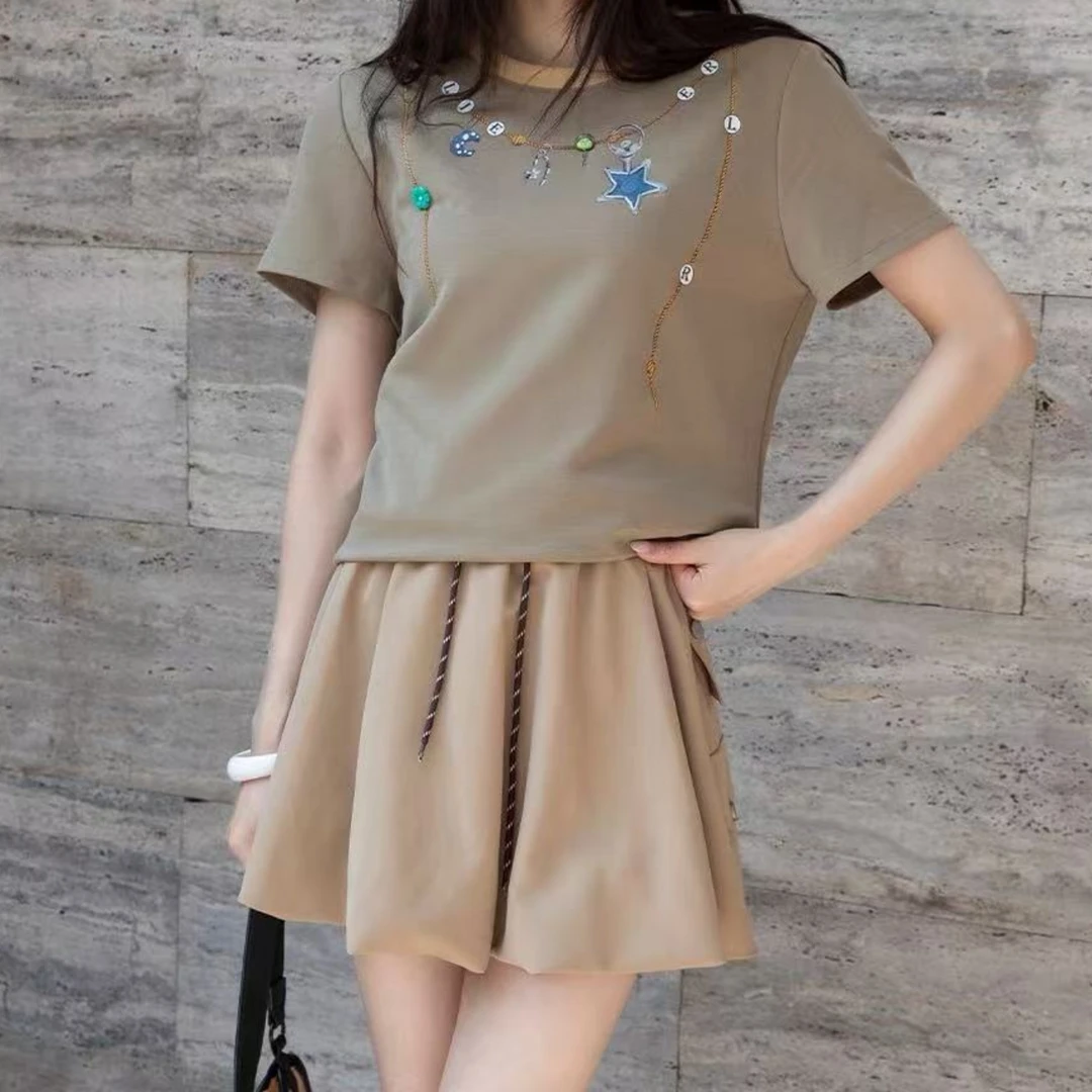 Z.X   撞色领口设计款印花穿珠短袖T   8311（C3）