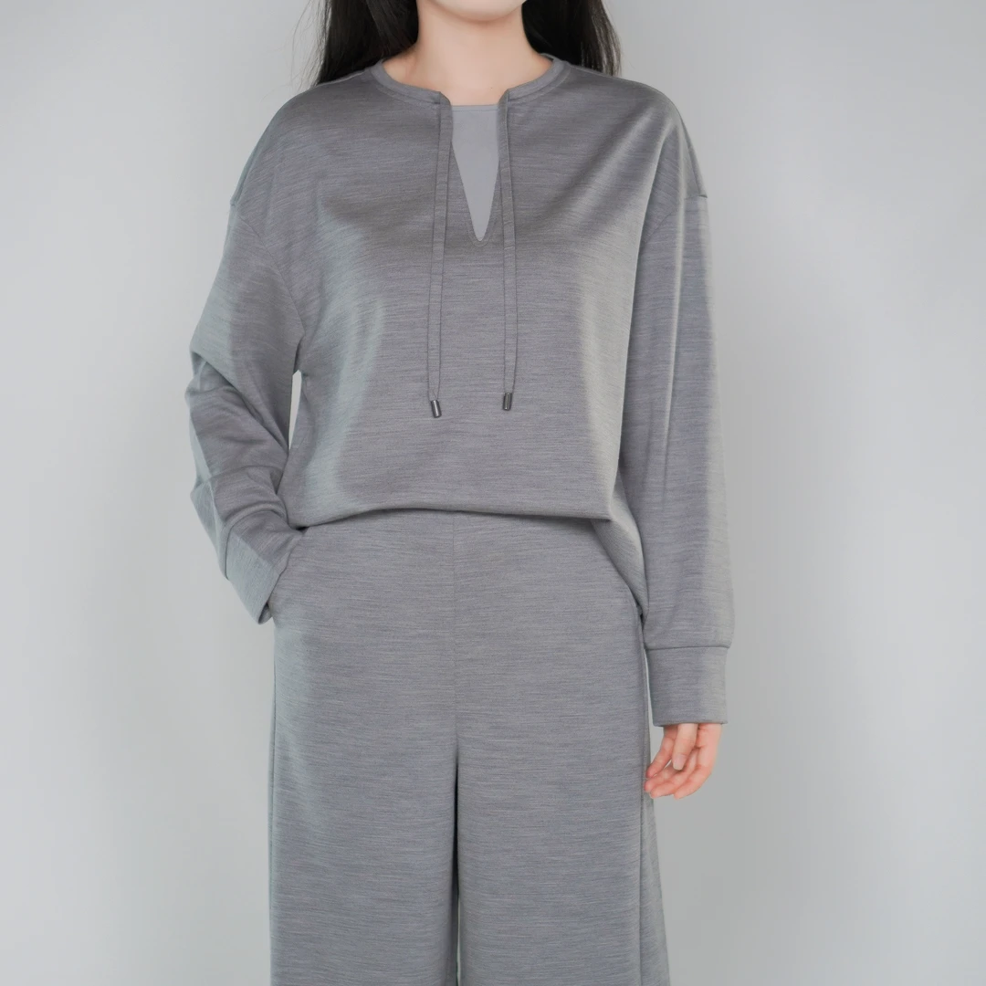 AMASS/阿玛施秋新款松弛慵懒感时髦假两件抽绳休闲卫衣上衣530080