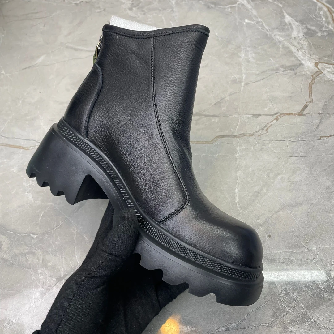 a（孤品）40码粗跟女靴(牛皮)66370