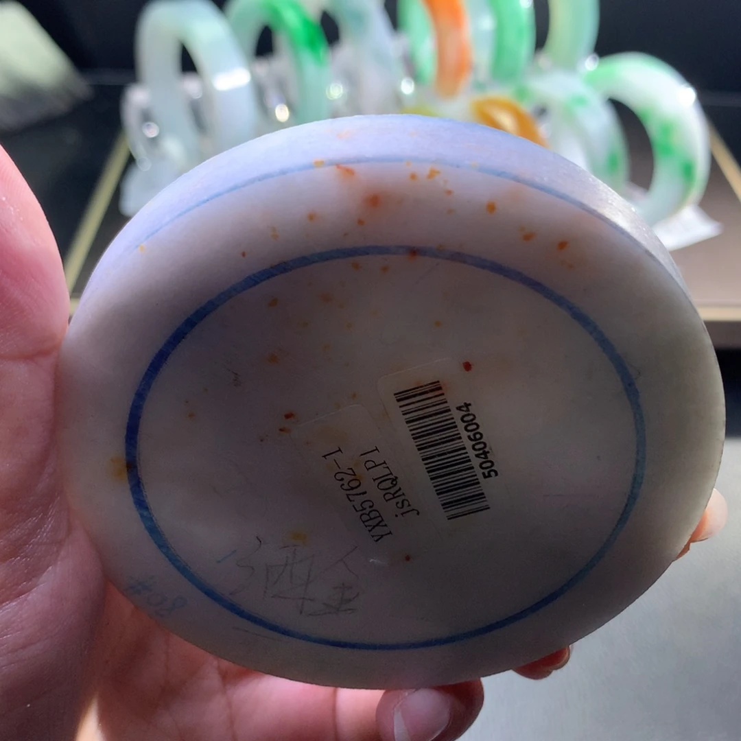 未镶嵌翡翠手镯定制翡翠