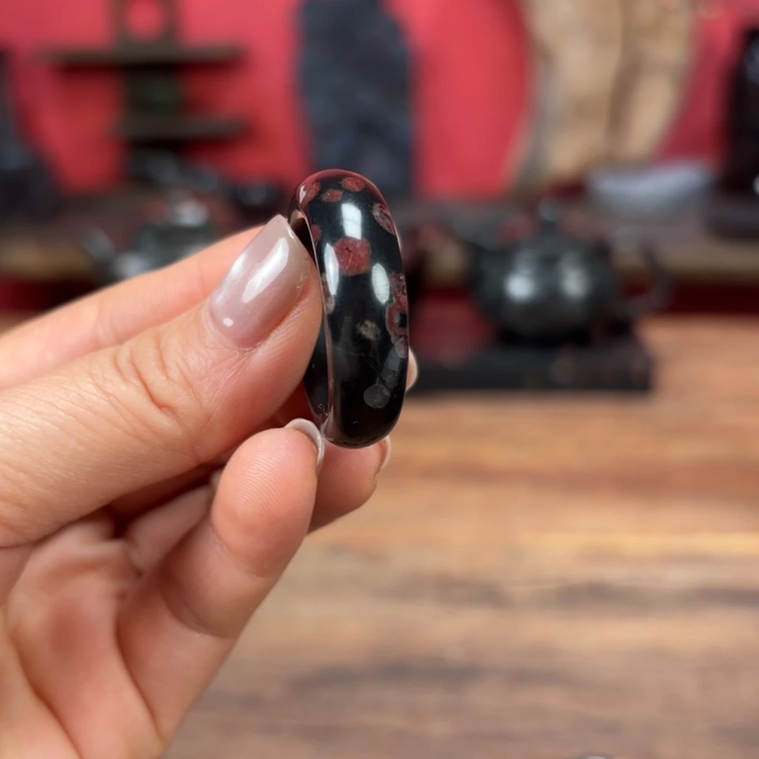 乾***坤康能美玉瓷安山玉