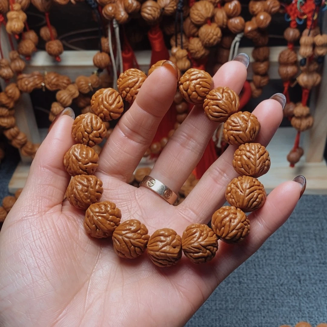 桃核吊坠龙纹桃枭