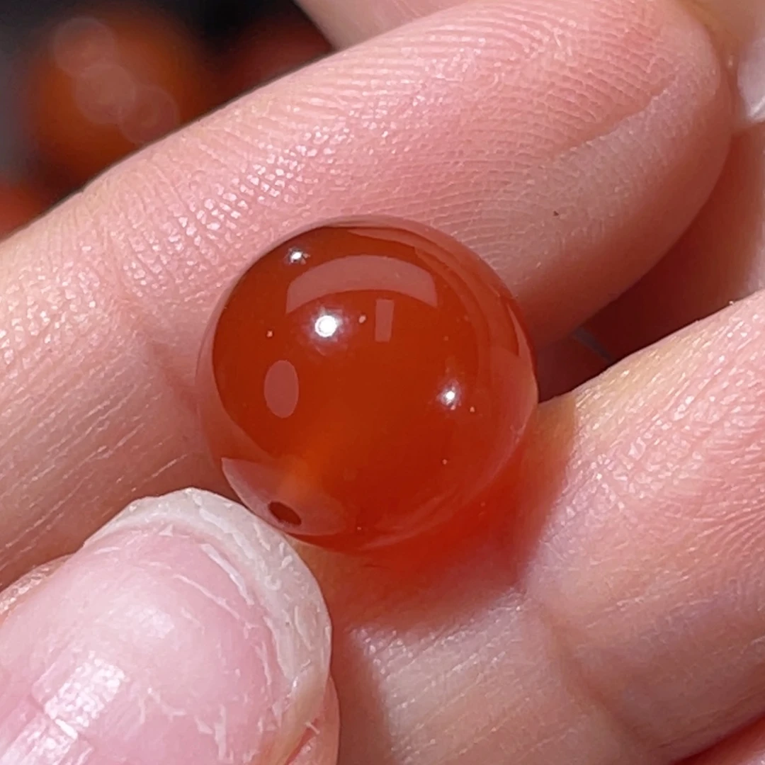 南红玛瑙丽江料冰红圆珠11.5m m未镶嵌