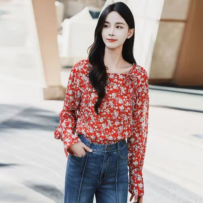 专柜正品商场同款25早春新款复古优雅碎花系带方领长袖衬衫130012