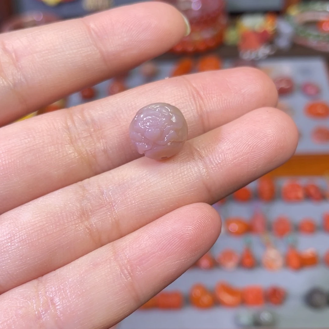 玛瑙/玉髓未镶嵌盐源玛瑙凤穿牡丹圆珠卡10.8
