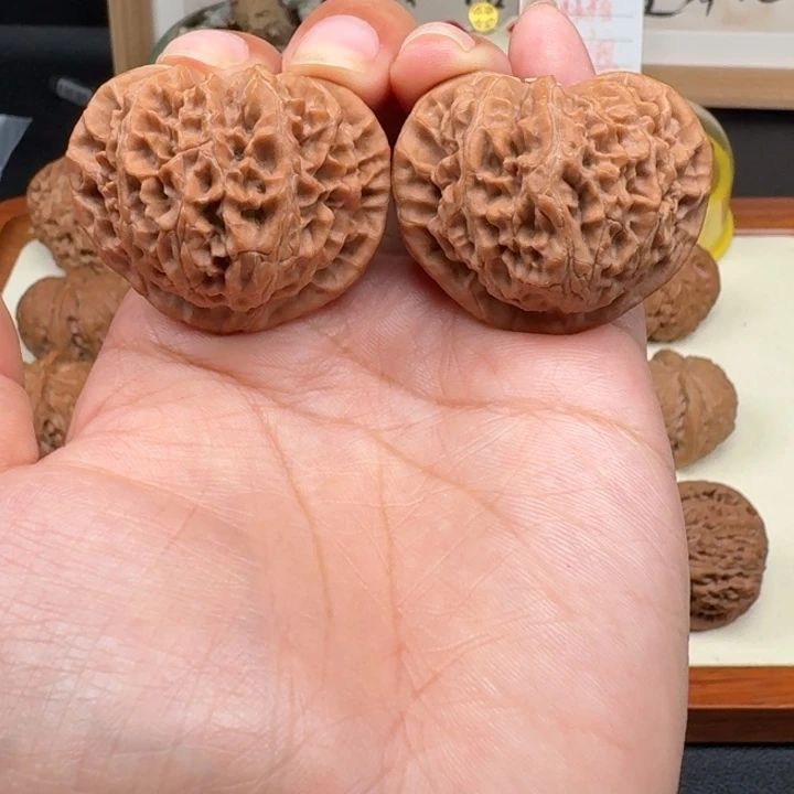 文玩核桃把件全品宫灯40