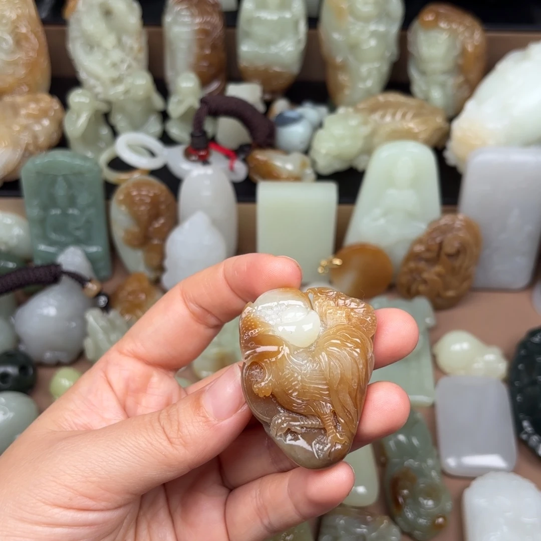 颈饰未镶嵌和田玉