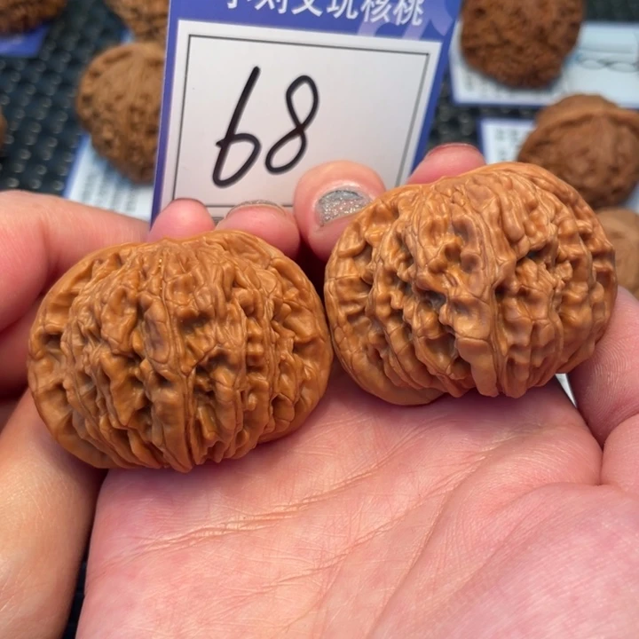 桃核把件45楼子68。。。