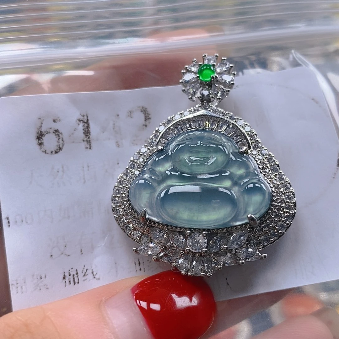 吊坠(不含链)未镶嵌翡翠