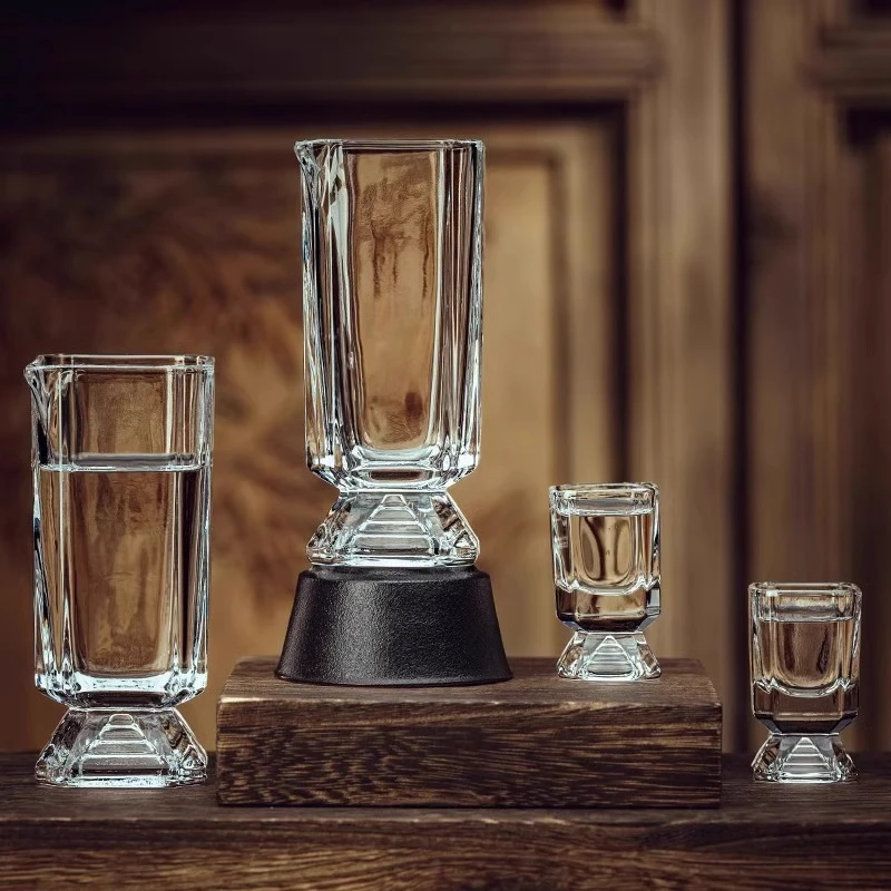 无铅玻璃白酒杯家用分酒器酒盅小杯子一口杯小号饭店酒店酒具用品