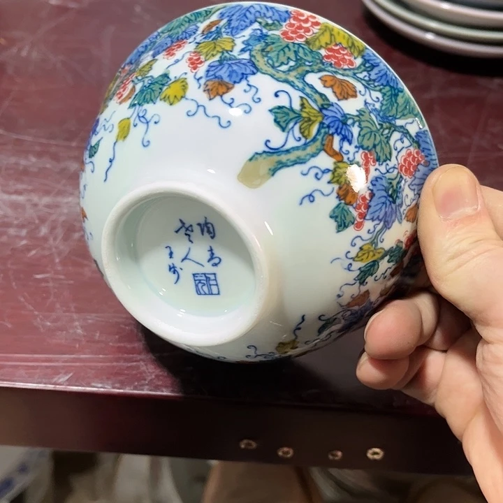 瓷片/////直径12.5厘米。绿西西。