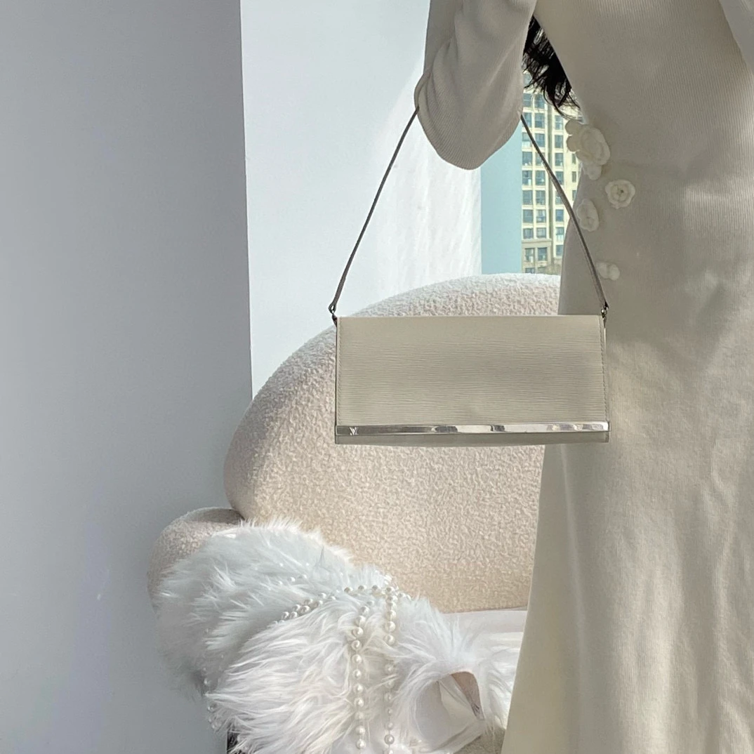 95新 LouisVuitton/路易威登 lv白雪公主水波纹麻将包腋下包