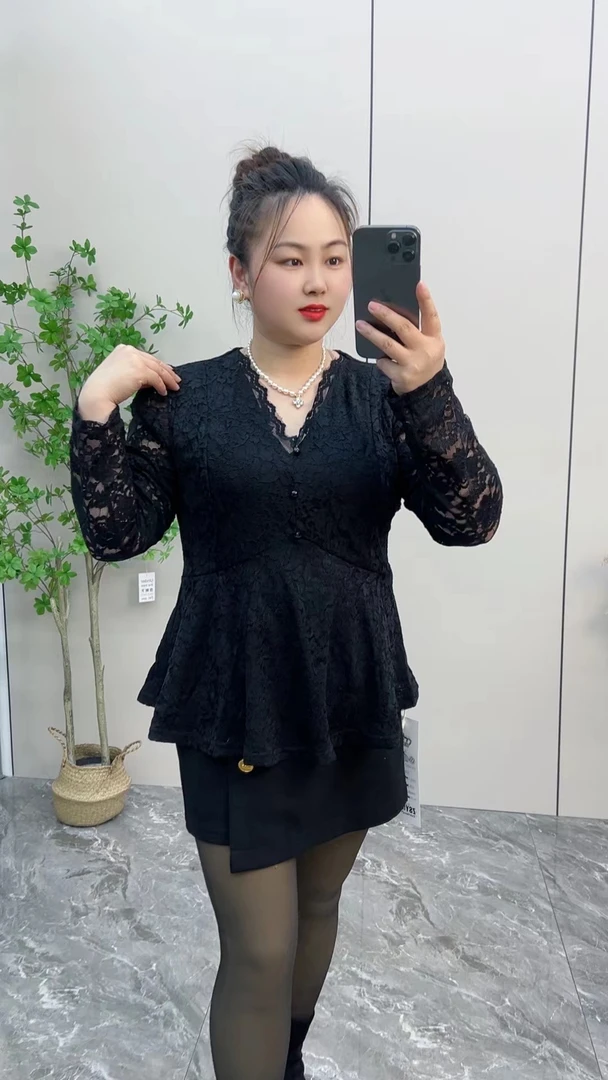 大码女装设计感气质时尚蕾丝衫上衣春季新款胖mm遮肚显瘦收腰衬衫