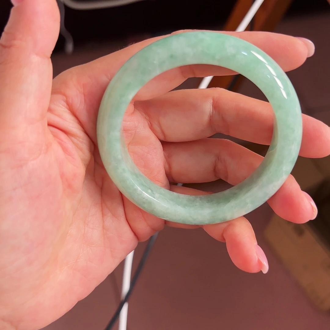 翡翠未镶嵌手镯缅甸天然