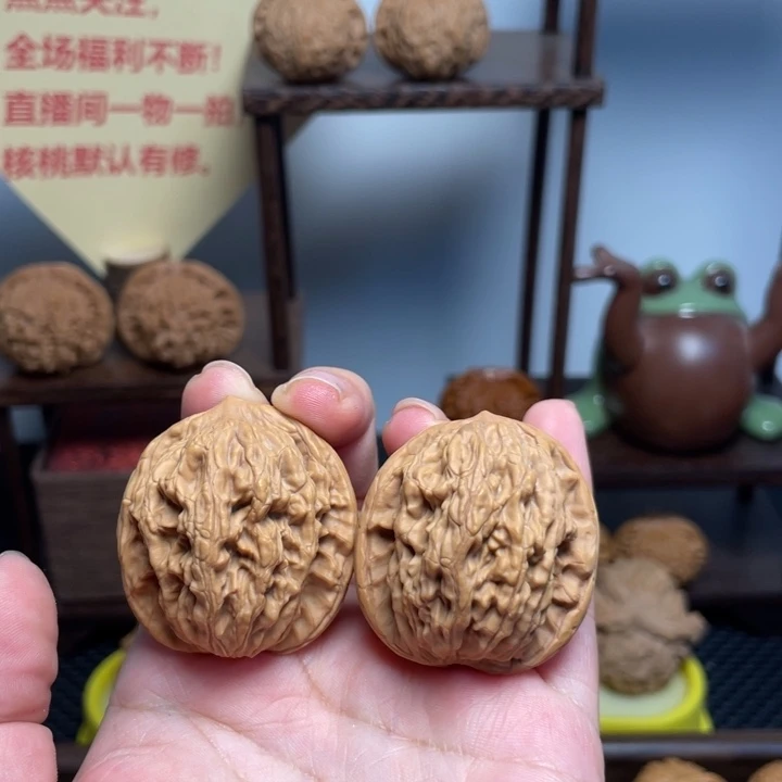 文玩核桃把件麦虎37闪35