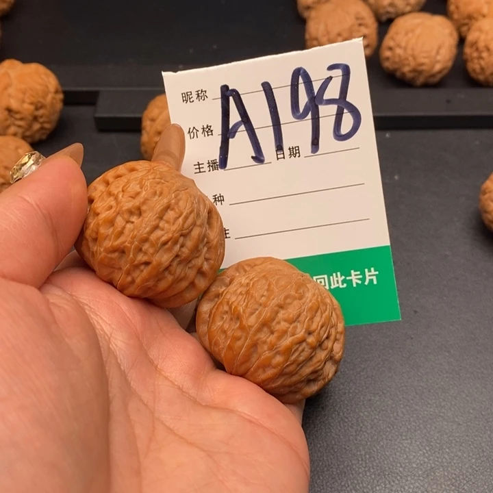 【闪购商品】文玩核桃把件伤*起铁锤妹妹