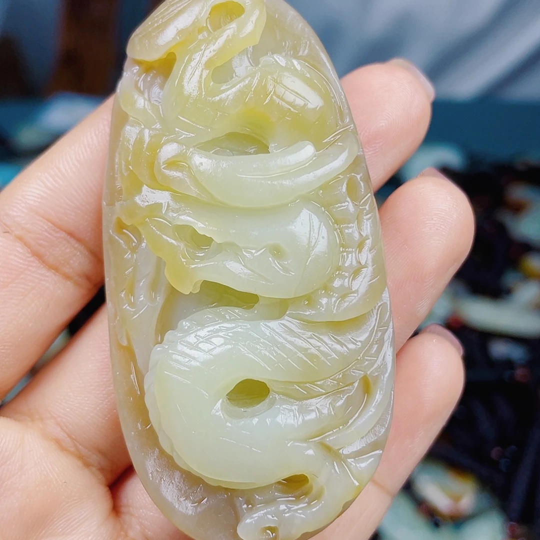 颈饰未镶嵌和田玉