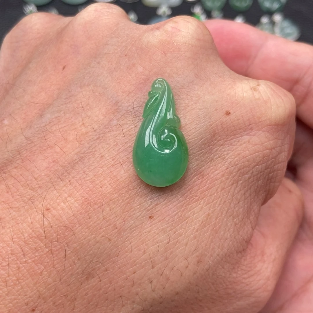 翡翠未镶嵌吊坠(不含链)花