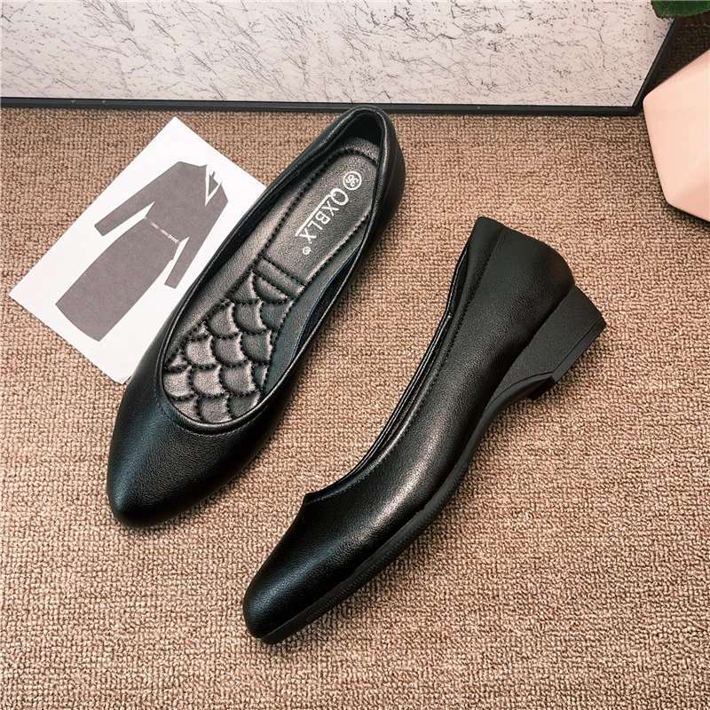 坡跟软底工作鞋春黑色皮鞋圆头浅口单鞋女面试职业空姐内增高女鞋