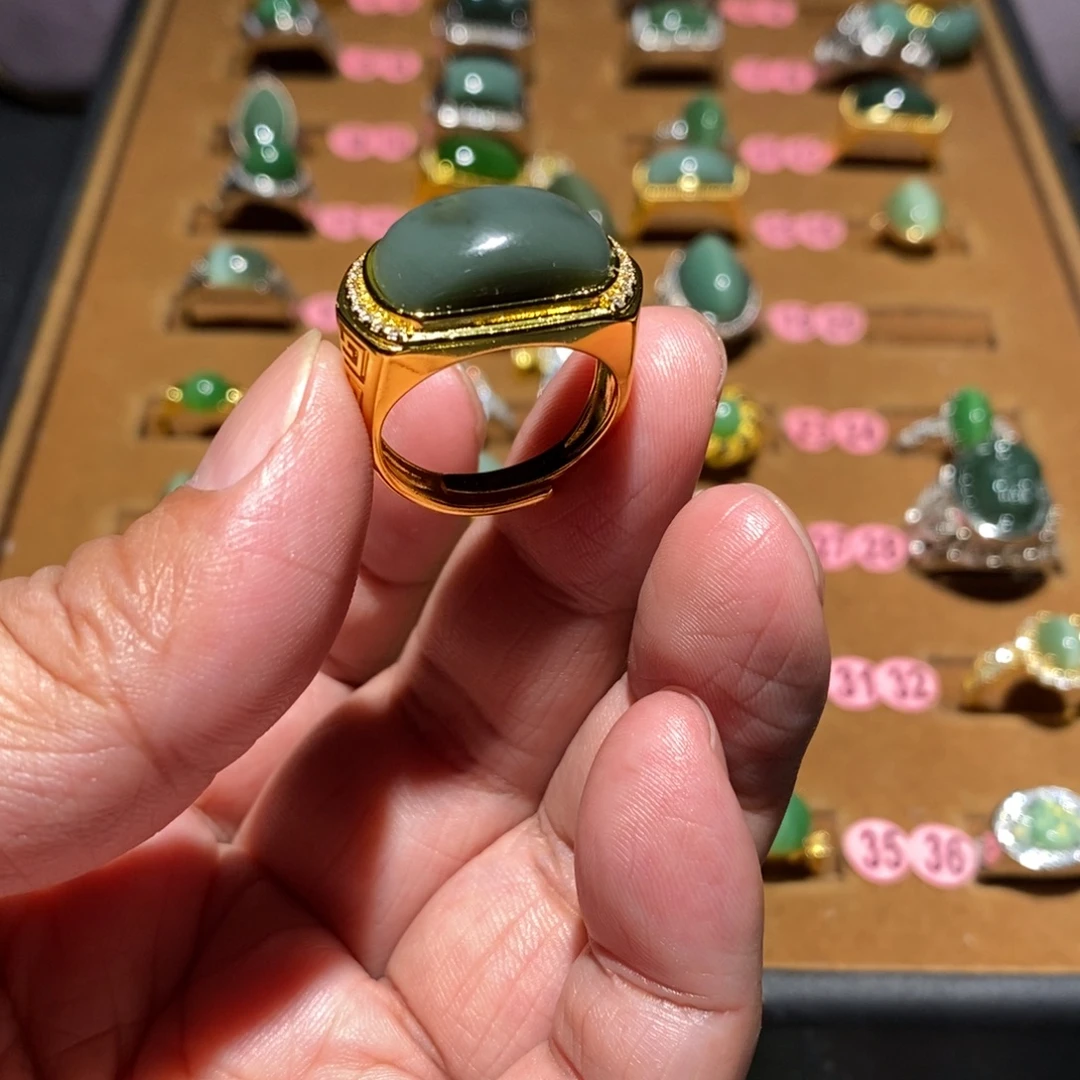 和田玉未镶嵌戒指