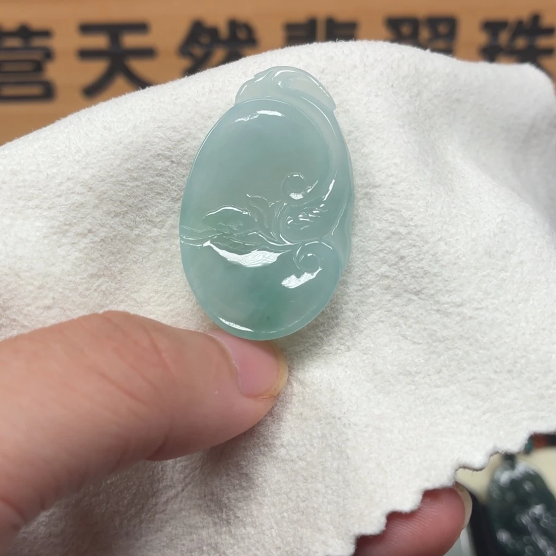 颈饰未镶嵌翡翠如意
