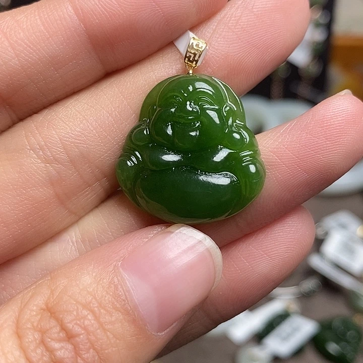 颈饰18K金镶嵌和田玉