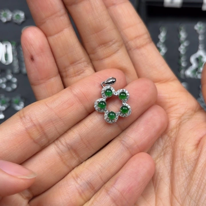 翡翠银S925镶嵌耳饰