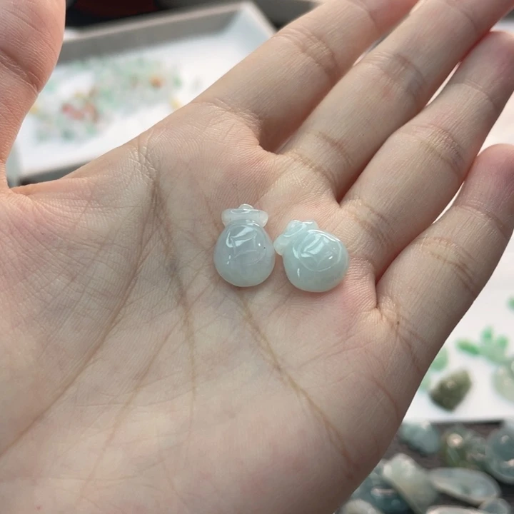 拾****翡翠未镶嵌颈饰A货翡翠不退不换