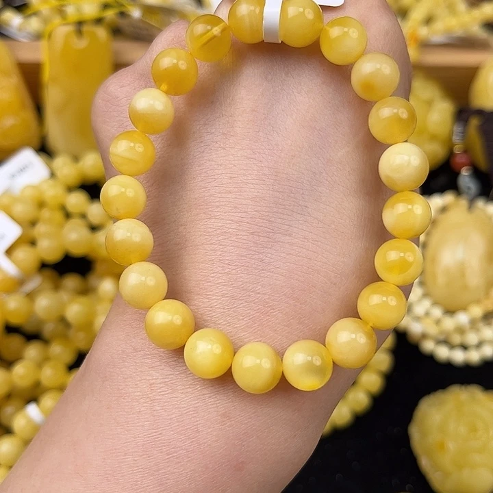 琥珀未镶嵌颈饰琥珀