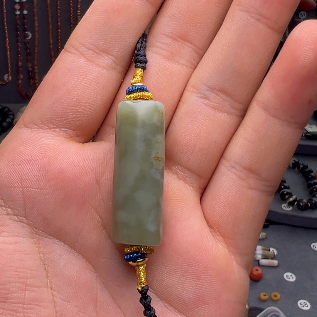 和田玉（糖玉）未镶嵌颈饰