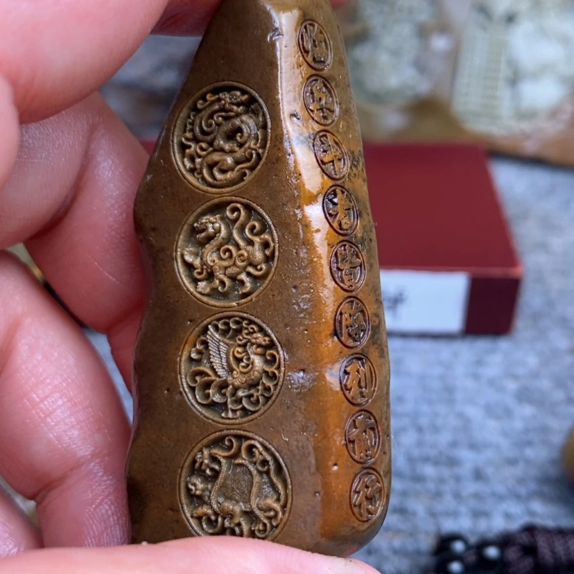 【闪购商品】原石雕刻手把件