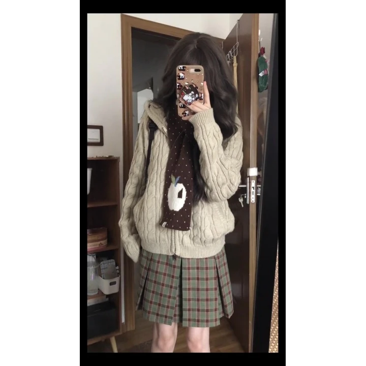 MARIE.COCO学院风麻花针织连帽开衫女秋冬季褶皱半身裙套装