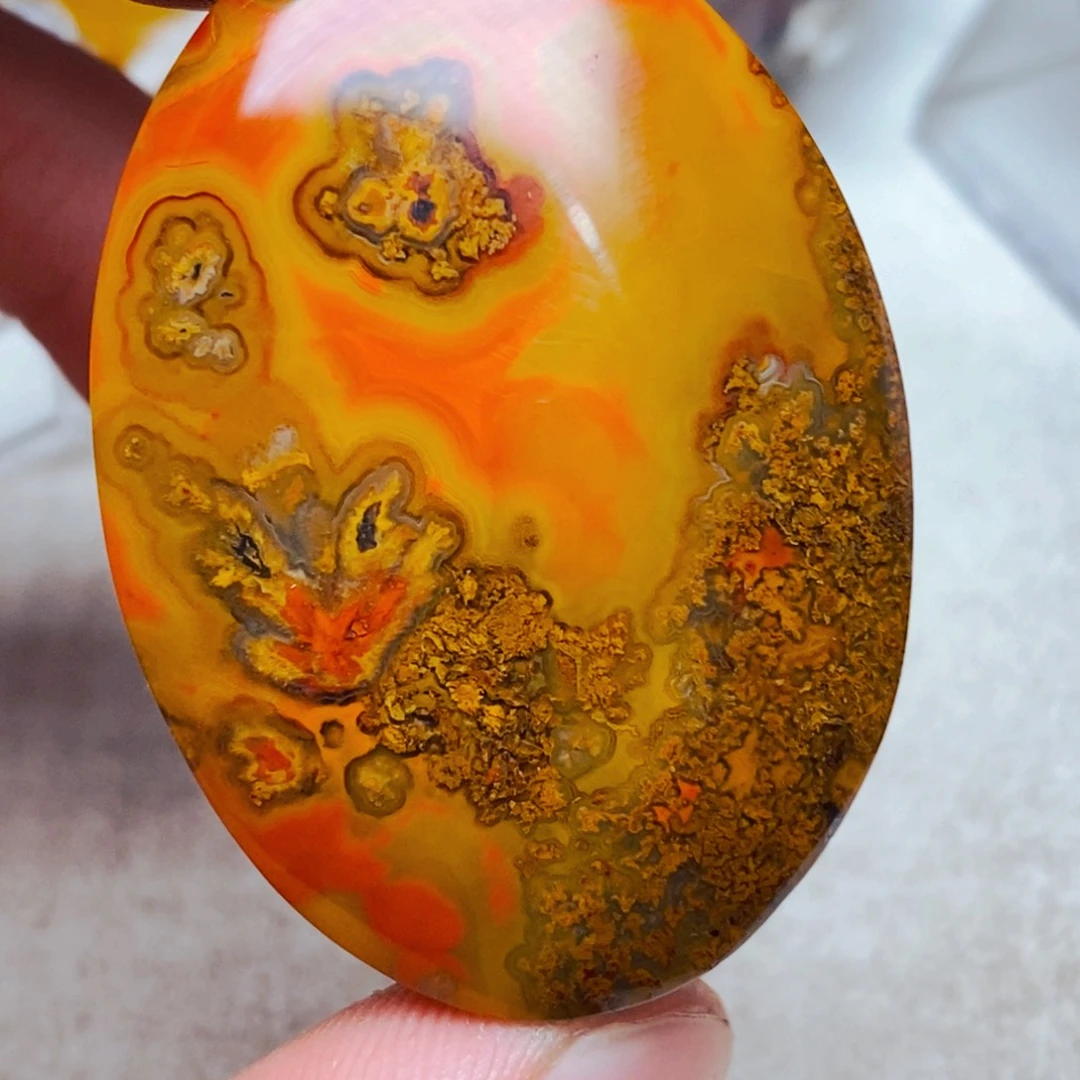 头***志玛瑙/玉髓未镶嵌颈饰