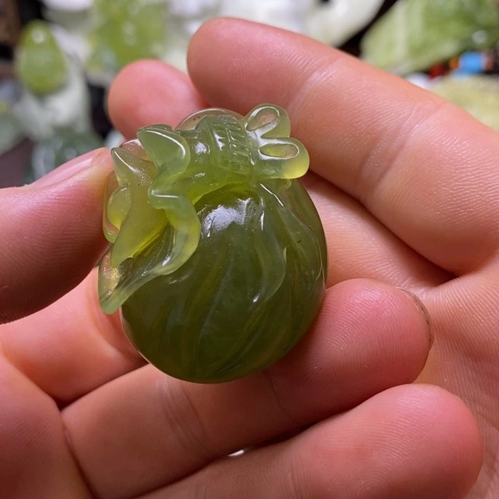 岫玉未镶嵌岫玉颈饰