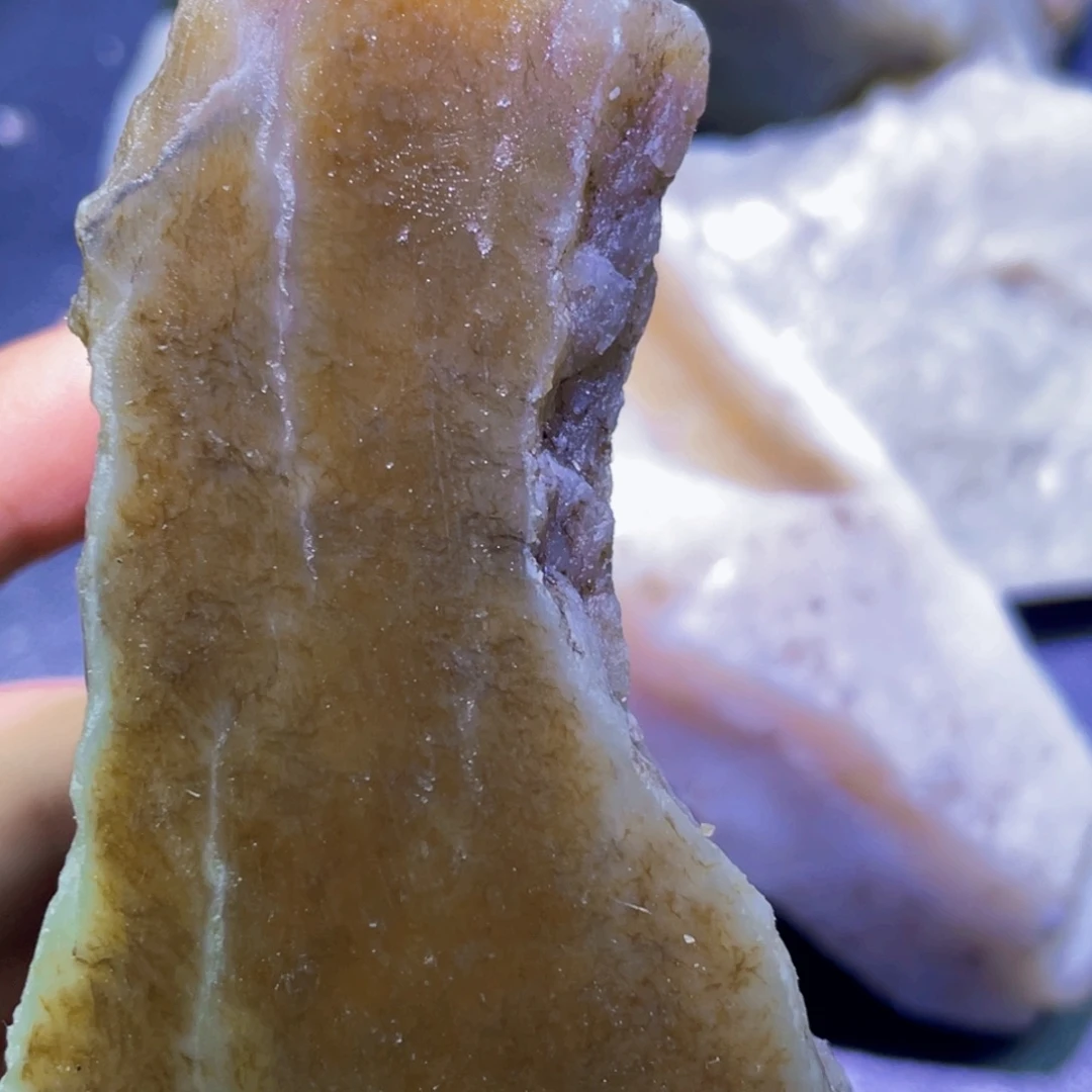 和田玉未镶嵌珠宝半成品