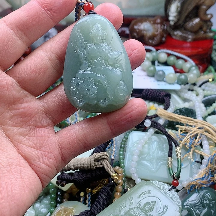 未镶嵌和田玉挂件